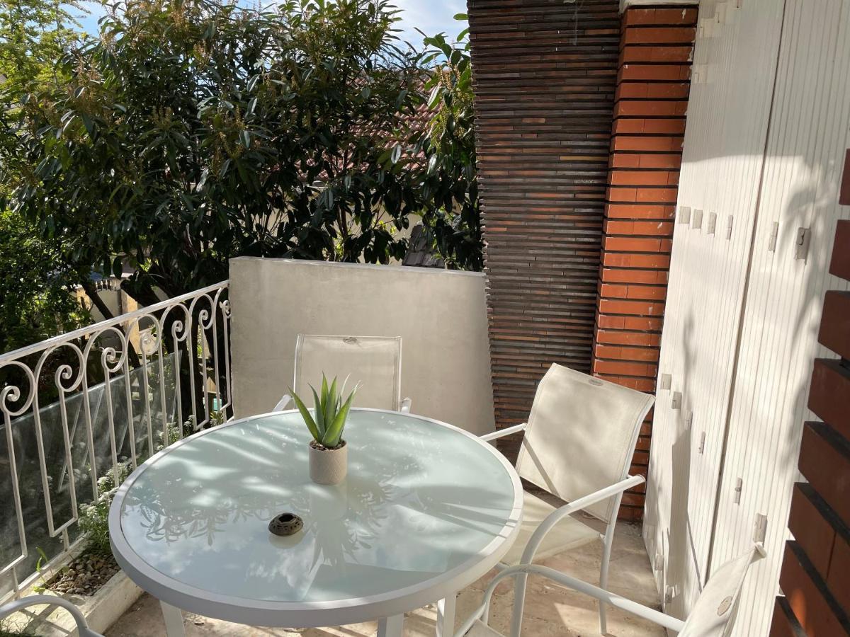 Joli T2, Terrasse Et Jardin, Ideal Pour Familles, A 15 Min De L'Aeroport Roissy Cdg Tremblay-en-France Exterior foto
